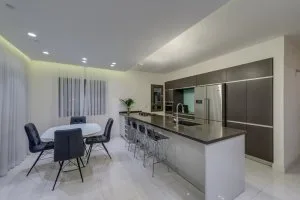 בית בחולון