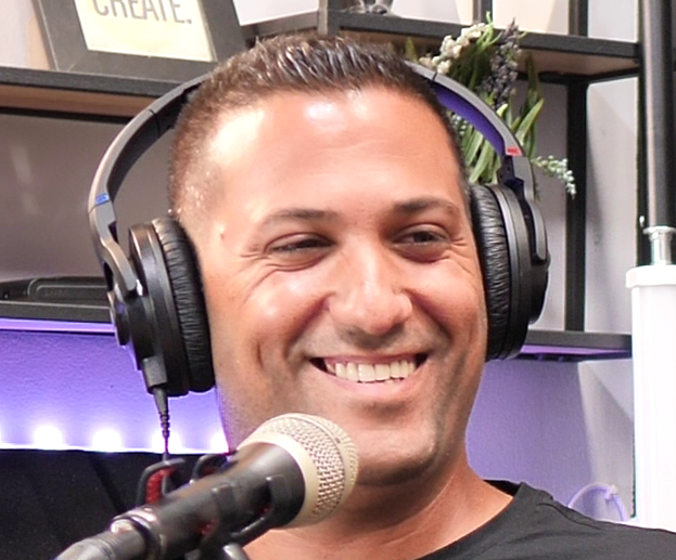 לוגו יקיר קבלן מפתח