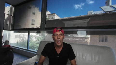 תמונה ממוזערת של הסרטון: שנה טובה וחג שמח לכל קהילת בונים בית האלופה - מה מצפה לנו בשנה הבאה ?!